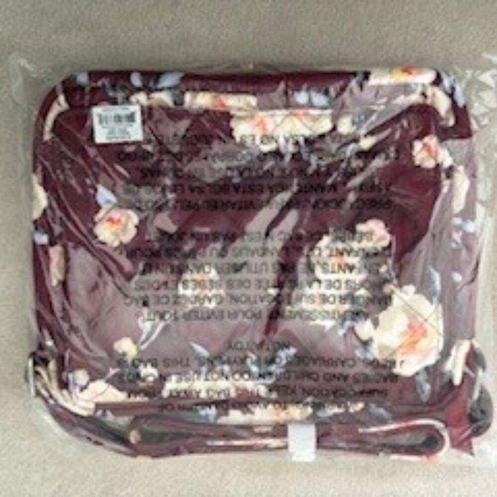 NEW Vera Bradley Maroon Twill Medium Hipster Crossbody - Picture 2 of 5